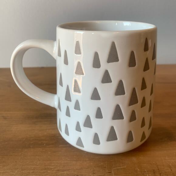 Thyme & Table Coffee Mug Stoneware Triangle Print Ceramic 20oz. White Gray - Picture 4 of 10